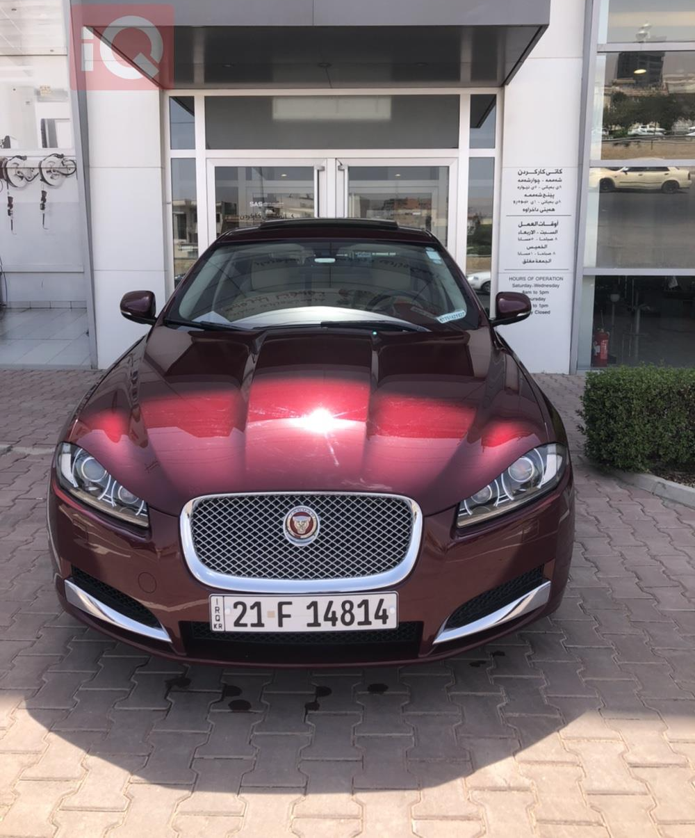 Jaguar XF